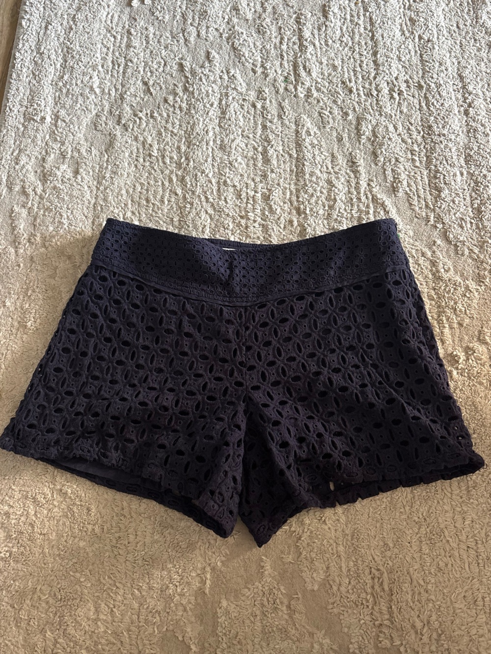 Trina Turk Black High-Waist Eyelet Lace Shorts Size 6